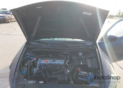 2010 Honda Accord 2.4 Lx-P z USA, uszkodzony, nr VIN 1HGCP2F40AA152744